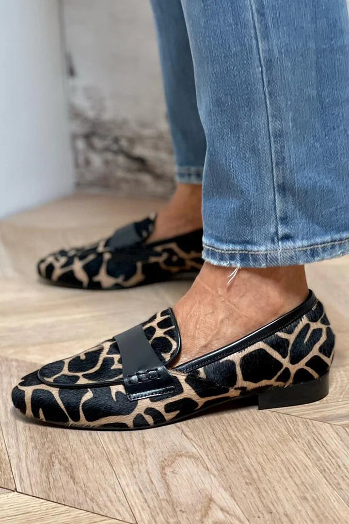 Laura - Animal Print Loafer with Elegant Detail