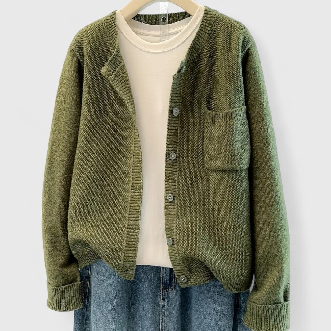 Clara - Casual Button-Up Cardigan