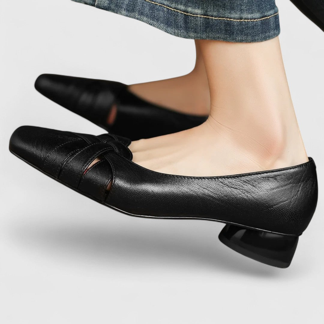Tracey – Elegant Braided Low Heel Pumps